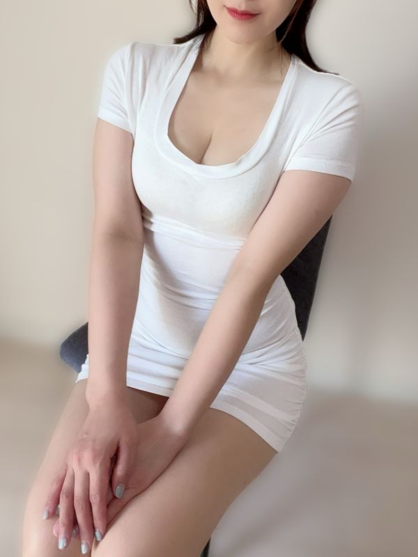 エステティシャン 一色（いしき）